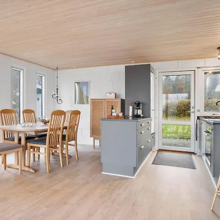 Fy404-middelfart-klintholmvej-62 Holiday home