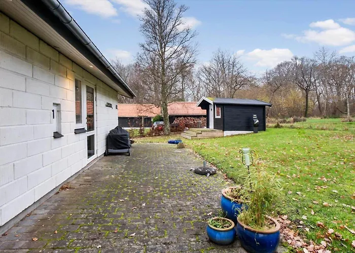 Fy404-middelfart-klintholmvej-62 * Vejlbyskov